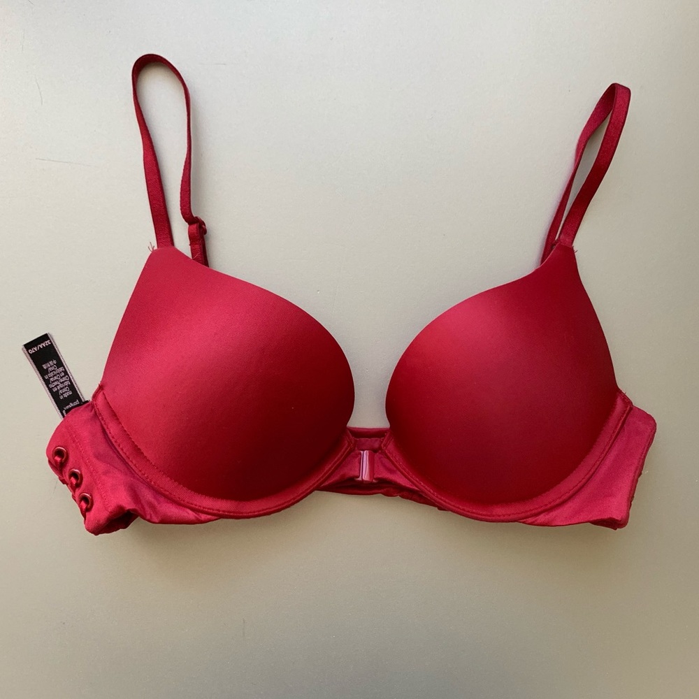 Victoria’s Secret Add 2 Cups Bombshell Bra